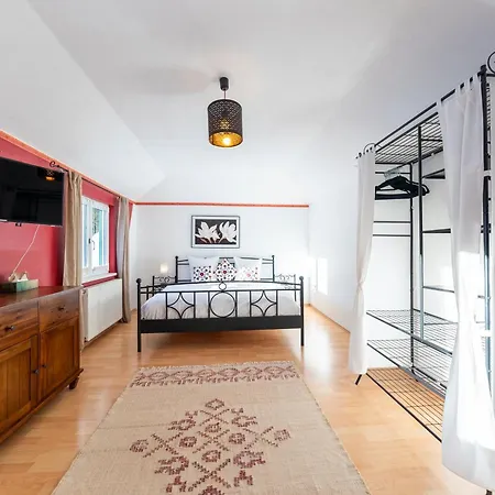 Haus Frey 아파트