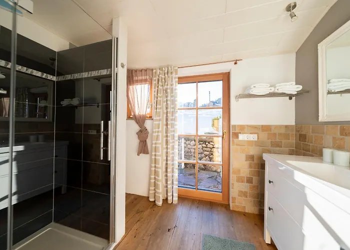 Haus Frey * التوسي