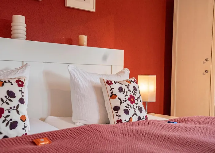 Haus Frey * التوسي