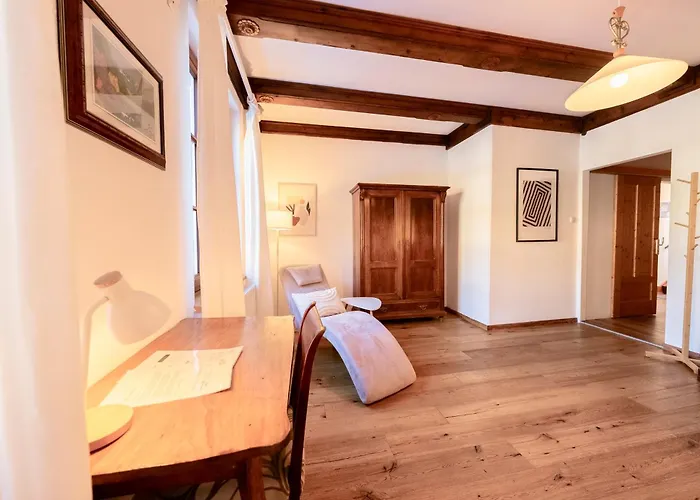 Haus Frey * التوسي